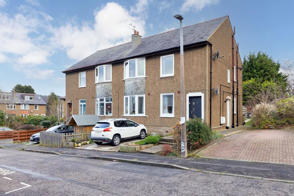 8 Carrick Knowe Grove, Edinburgh EH12 7DB 2 bed flat for sale £180,000