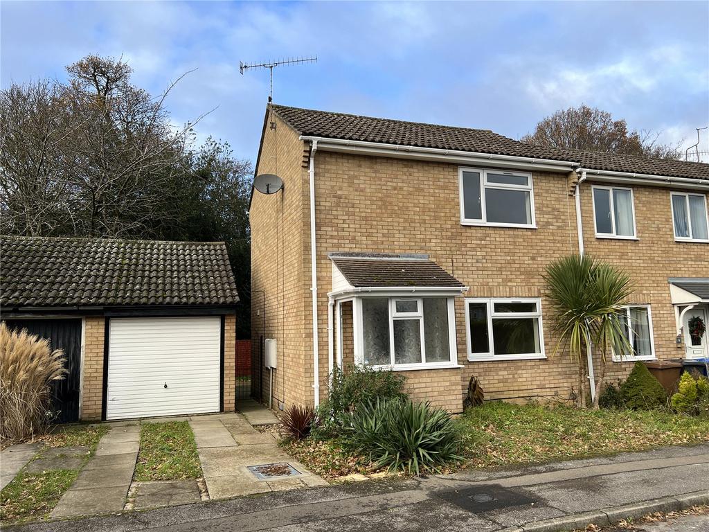 Milden Road, Ipswich, Suffolk, UK, IP2 2 bed property £975 pcm (£225 pw)
