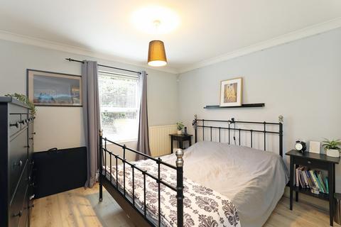 2 bedroom apartment to rent, Grove Road, Surbiton