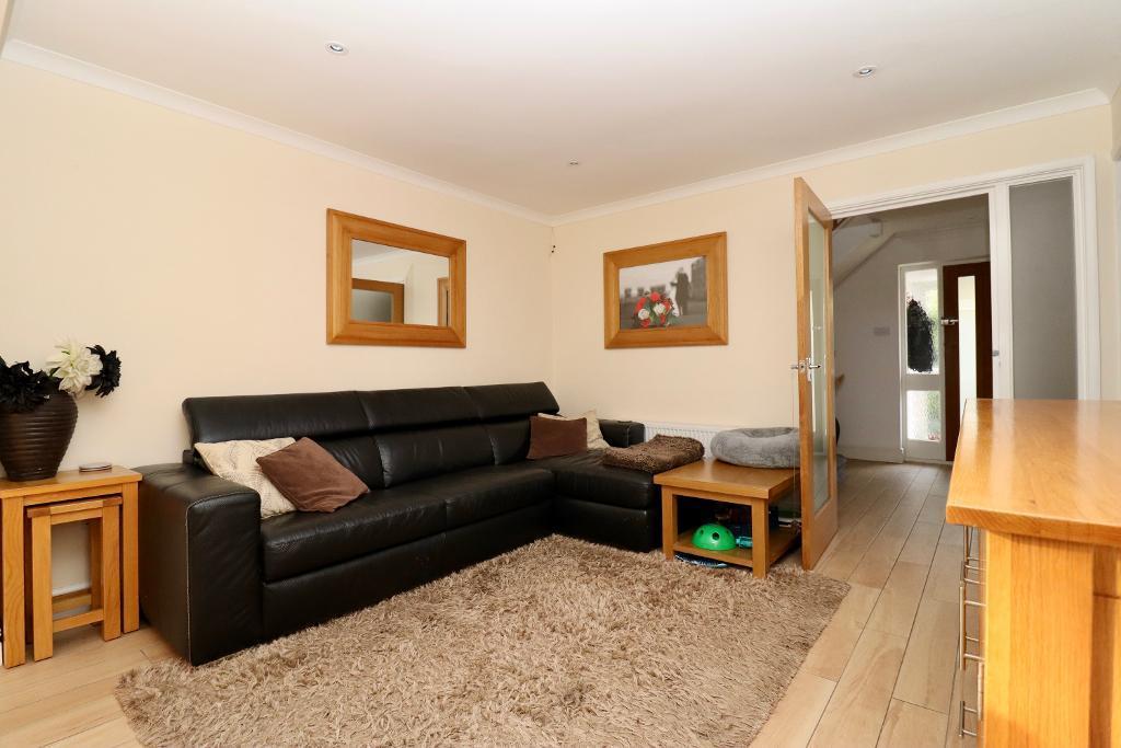 Middle Deal Road, Deal, CT14 9RJ 4 bed detached house for sale £610,000