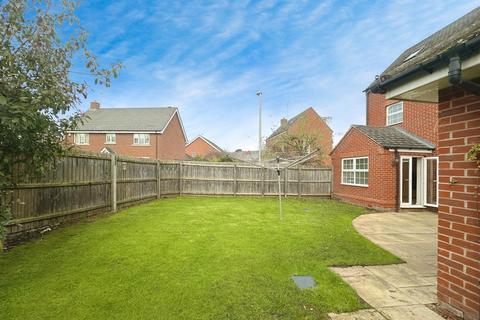 4 bedroom detached house for sale - Brittain Lane, Warwick