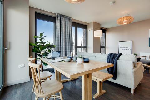3 bedroom flat to rent - Canada Gardens, Wembley, HA9