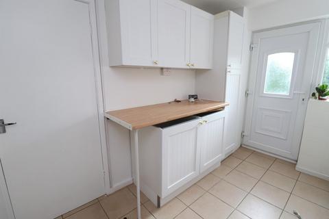 2 bedroom house to rent, Farrow Vale, Leeds, West Yorkshire, LS12