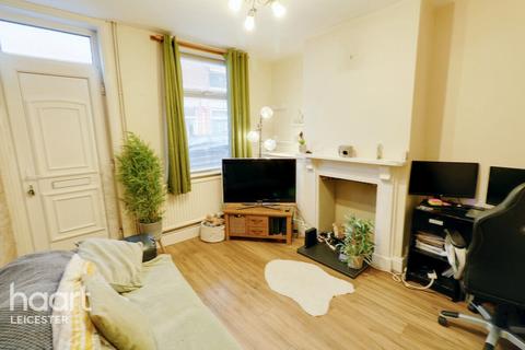 2 bedroom terraced house for sale, Russell Street, Loughborough