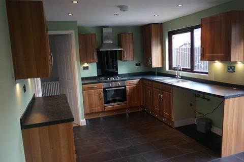 3 bedroom semi-detached house to rent, Leegomery, Telford TF1