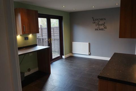 3 bedroom semi-detached house to rent, Leegomery, Telford TF1