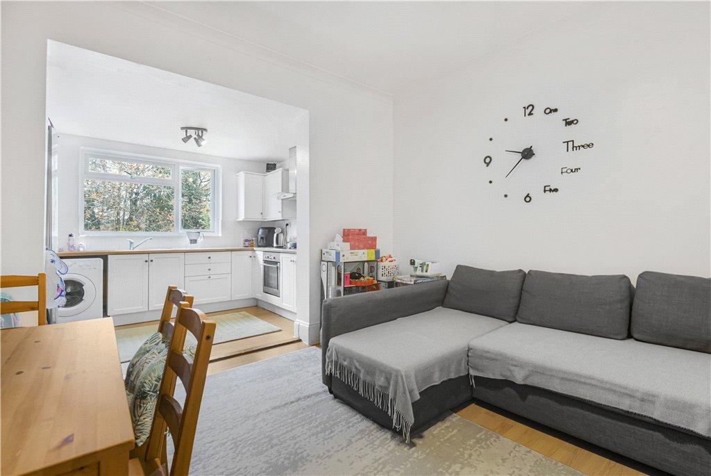 Living Room/Kitchen