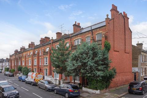 3 bedroom flat for sale, Buer Road, London, SW6
