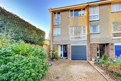 47 Antonine Gate, St Albans, AL3 4JD