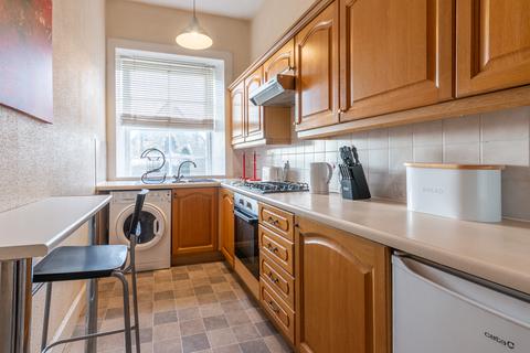 3 bedroom flat to rent - 0058L – Madeira Street, Edinburgh, EH6 4AL