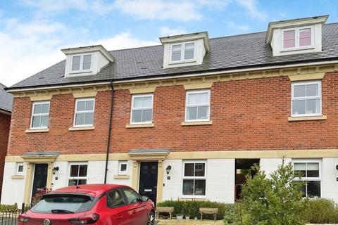 4 bedroom terraced house for sale, Alanbrooke Road, Saighton, Chester, Cheshire, CH3
