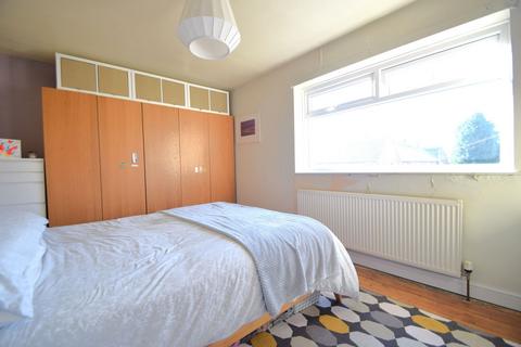 26 Ardenfield Drive, Manchester, M22 5DA