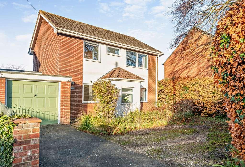 a Grove Lane, Holt, Norfolk 4 bed detached house for sale £475,000