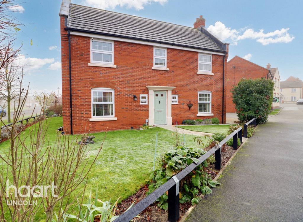 Poppy Road, Witham St Hughs 4 bed detached house for sale £350,000