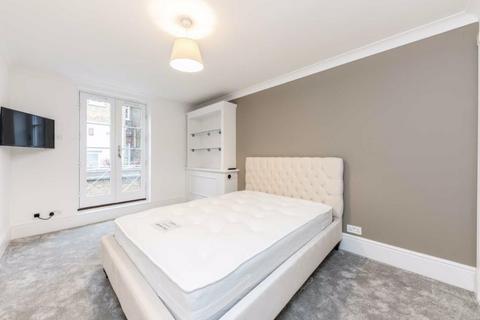 2 bedroom flat to rent, Dover Street, London, W1S