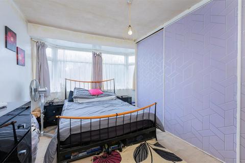 179 Berwick Avenue, Hayes, UB4 0NJ
