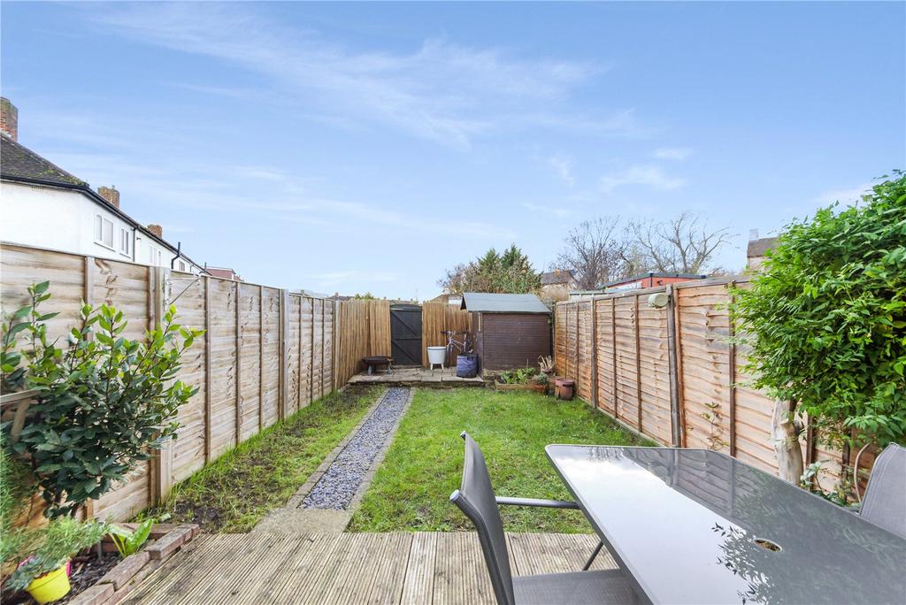 Buckhurst Avenue, Carshalton, SM5 2 bed terraced house for sale £435,000