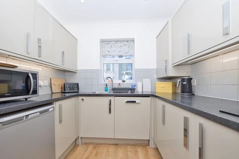 4 bedroom end of terrace house for sale - Sweyn Road, Cliftonville, CT9