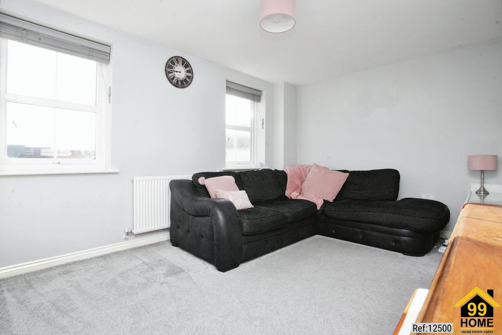 Edinburgh Road, Nuneaton, Warwickshire, CV10 3 bed semidetached house