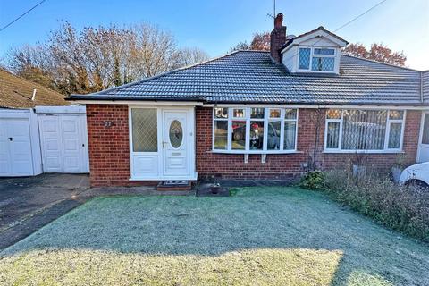 2 bedroom semi-detached bungalow for sale - Arden Road, Hollywood, B47 5DJ