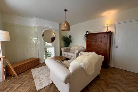3 bedroom semi-detached house to rent, Mullion Drive, Timperley, Altrincham, Greater Manchester, WA15