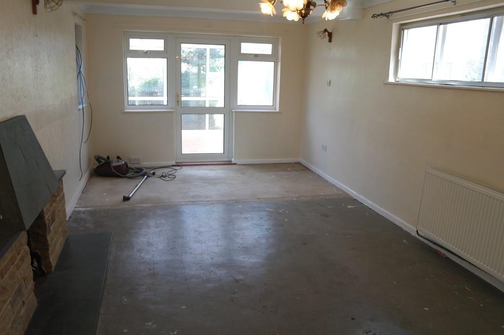 Kingsbridge Close, Bocking, Braintree 3 bed detached bungalow £260,000