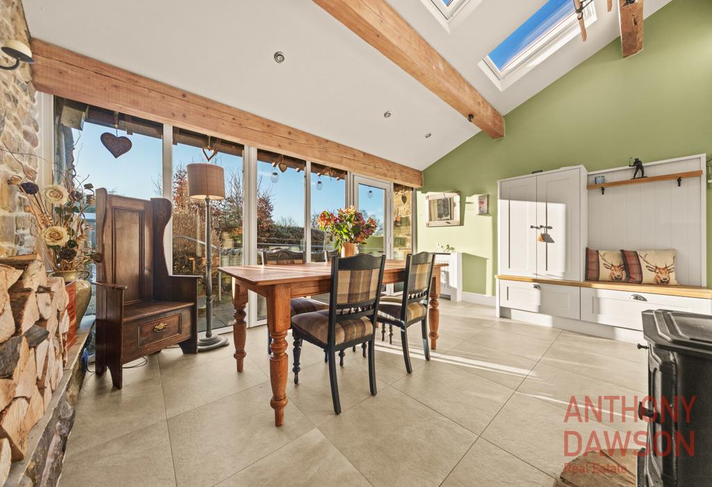 Red Lane, Colne, Lancashire 3 bed detached house for sale £425,000