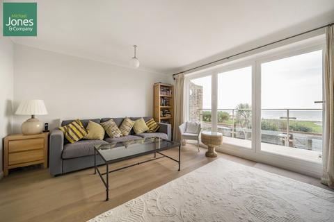 4 bedroom house to rent, Mallon Dene, Rustington, Littlehampton, West Sussex, BN16