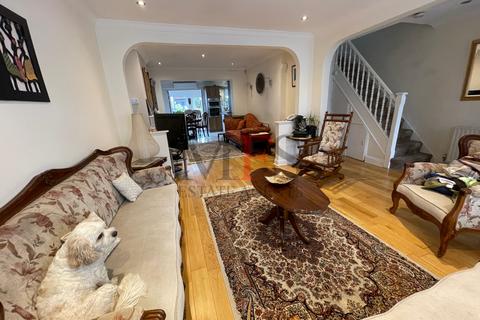 4 bedroom house for sale, Waltham Ave, Hayes, UB3