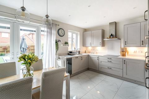 33 Berryfield, Coate, Swindon, SN3 6FB