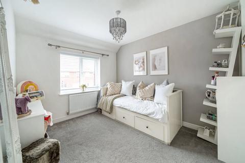 33 Berryfield, Coate, Swindon, SN3 6FB
