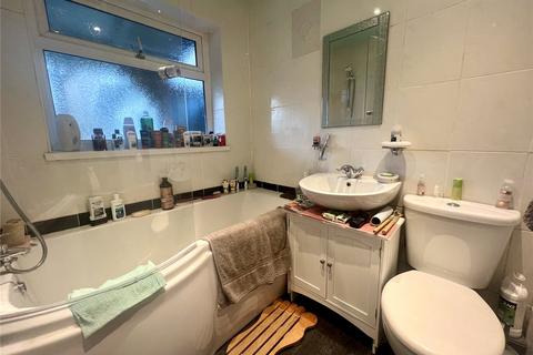 7 Cornwall Avenue, Blackburn, BB1 2DD