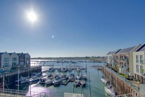 2 bedroom apartment for sale, Waterside Marina, Brightlingsea CO7