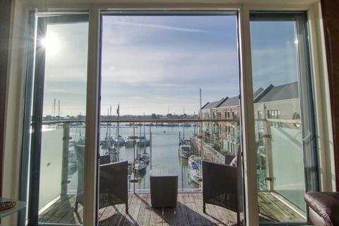 2 bedroom apartment for sale, Waterside Marina, Brightlingsea CO7