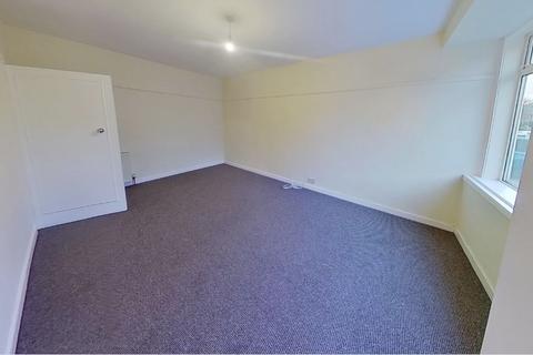 2 bedroom flat to rent, Broomfield Crescent, Edinburgh, EH12