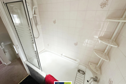 235 Sturdee Road, Leicester, LE2 9FZ