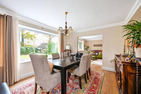 3 Birch Grove, Woking, GU22 8NB