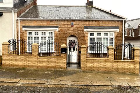 2 bedroom end of terrace house for sale, Cedric Crescent, Sunderland, Tyne and Wear, SR2