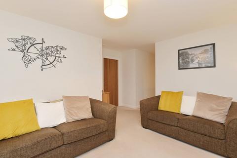 3 bedroom flat for sale - Flat 2, 14 Kimmerghame Terrace, Fettes, Edinburgh, EH4 2GH