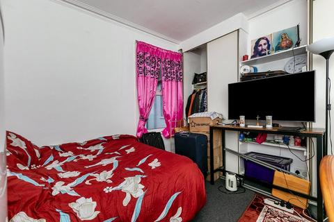 6 bedroom terraced house for sale, Chisholm Road, CROYDON, Surrey, CR0