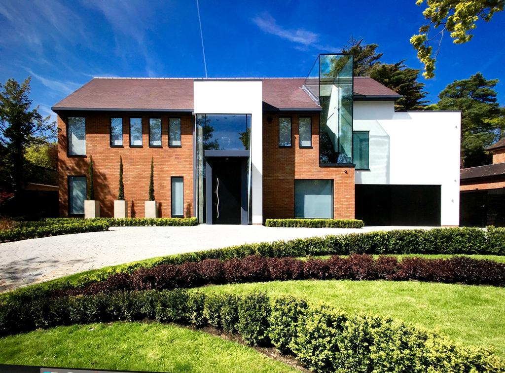 Linksway, Northwood, HA6 6 bed detached house for sale £12,000,000