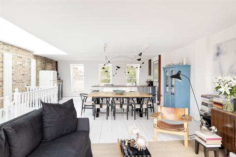 3 bedroom apartment for sale - Sinclair Road, Kensington, W14