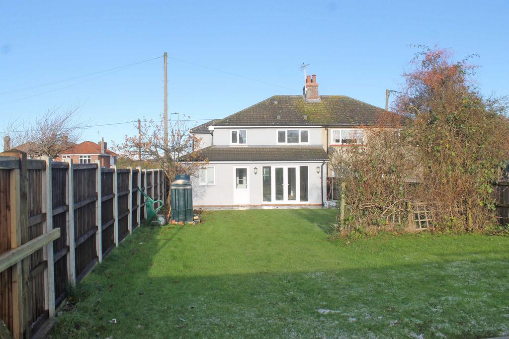 Fakenham Road, Briston NR24 3 bed semidetached house £1,500 pcm (£346 pw)