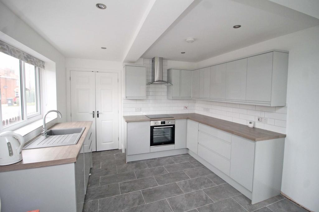 Fakenham Road, Briston NR24 3 bed semidetached house £1,500 pcm (£346 pw)