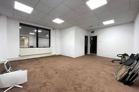 Office to rent - Woodcock House, Salford, M5 3EZ