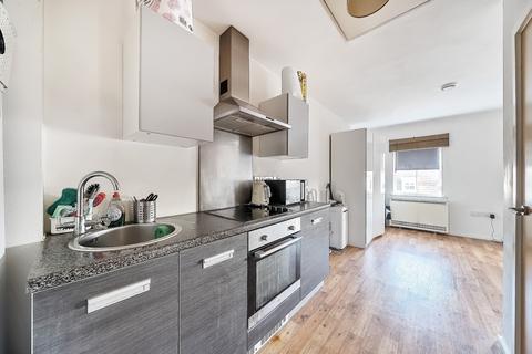 1 bedroom flat for sale - Brooks Close, Wootton, Northampton, NN4