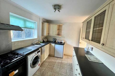 3 bedroom house for sale, The Cherries, Slough