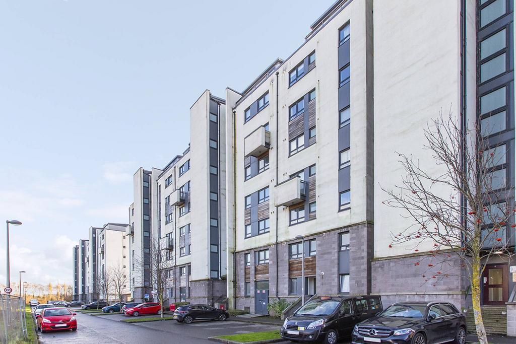 8/10 Colonsay View, Granton, Edinburgh, EH5 1FH 2 bed flat for sale £