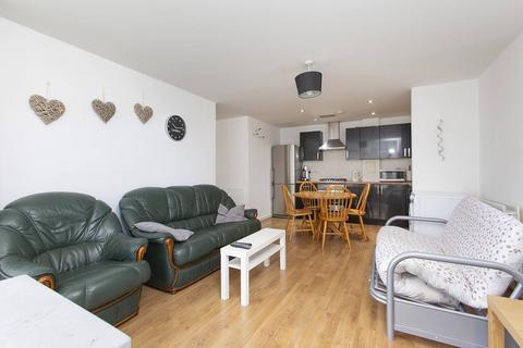 Flat 10, 8 Colonsay View, Edinburgh, EH5 1FH
