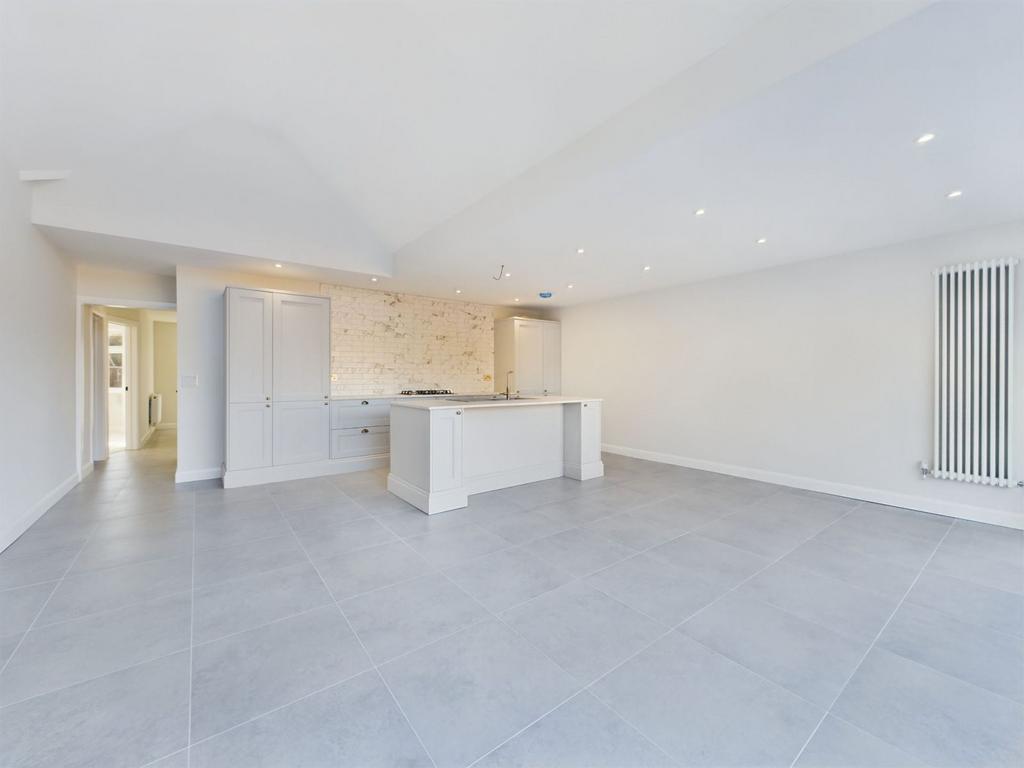 Kitchen/family room